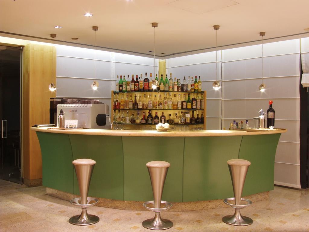 Hotel Tiffany Milano Trezzano Sul Naviglio Esterno foto