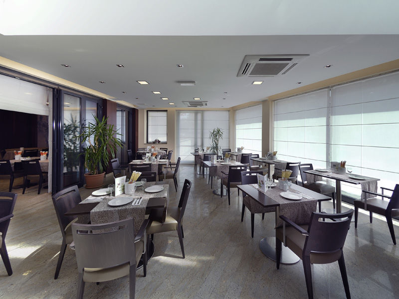 Hotel Tiffany Milano Trezzano Sul Naviglio Esterno foto